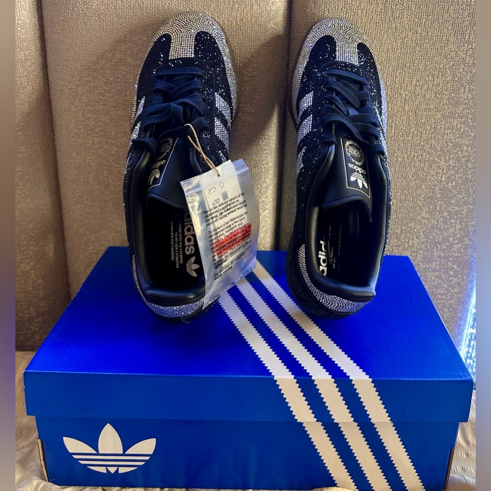 adidas Crystal-Embellished Low-Top Sneakers - Black & Silver - Picture 6 of 7